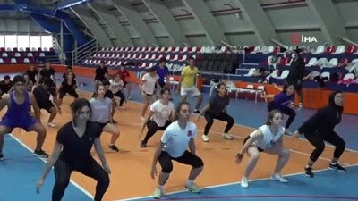 milli sporcular - Milli eskrimciler yeni sezona Isparta’da hazırlanıyor Videosu