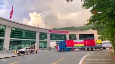 sinir kapisi -  Azerbaycan'dan gelen ekip Türkiye'ye giriş yaptı Videosu