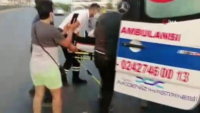 tur otobusu -  Havaalanına giden otobüs takla attı: 3 ölü 5 yaralı Videosu