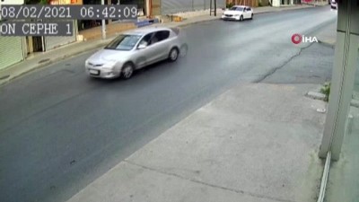  Ümraniye’deki minibüs kazası kamerada: 1ölü, 6 yaralı
