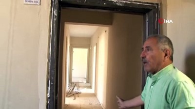 karahisar -  Deprem konutlarında bulduklarını çaldılar, geride boş duvarları bıraktılar Videosu