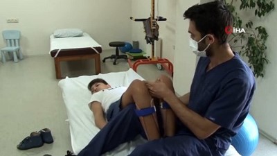 serebral palsi hastasi -  Özbekistanlı çocuğun yüzü Eskişehir’de güldü Videosu