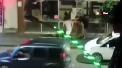 akalan -  Motosikleti çaldığı iddia edilen genci bıçakladılar Videosu