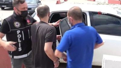  Samsun'da imal ettikleri 8 kilo bonzaiyi paketlerken yakalandılar