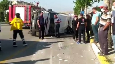 trafik kazasi -  Çorum'da 9 kişinin yaralandığı kaza kamerada Videosu