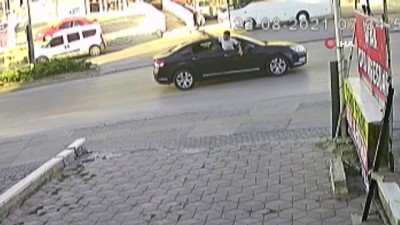  Trafikte tartıştıkları sürücüye kurşun yağdıran magandalar kamerada