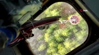 helikopter -  Karpuzlu'daki yangına 4 helikopter ile havadan müdahale sürüyor Videosu