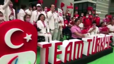 acilis toreni - Milli sporcular açılış töreni için hazır Videosu