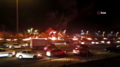 yakit tankeri -  - Suudi Arabistan'da akaryakıt tankerinde çıkan yangın 10 araca sıçradı Videosu