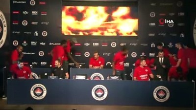 imza toreni - Bahçeşehir Koleji yeni sezon kadrosunu tanıttı Videosu