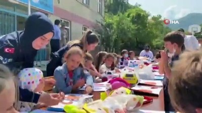 sel felaketi -  - Jandarma personeli, selzede çocukların yüzünü güldürdü Videosu