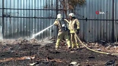 yangin -  Avcılar’da atık toplama merkezinde çıkan yangın kısa süreli paniğe neden oldu Videosu