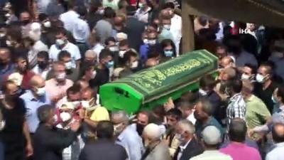 cenaze namazi -  Balkondan düşerek hayatını kaybeden emekli öğretmen son yolculuğuna uğurlandı Videosu