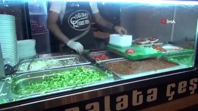 kapanma -  Diyarbakır’ın sıcaklığı vatandaşı ciğer yemekten vazgeçiremedi Videosu
