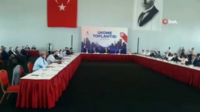 toplanti -  İstanbul Büyükşehir Belediyesi'nin  bin adet yeni taksinin hizmete alınması teklifi oy çokluğuyla UKOME toplantısında 8’inci kez reddedildi. Videosu