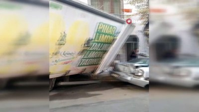 direksiyon -  Bursa'da freni patlayan kamyon 3 aracı biçtikten sonra evin duvarına çarptı Videosu