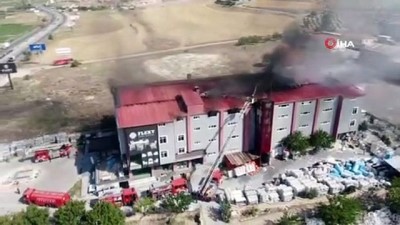  Kayseri'de korkutan fabrika yangını