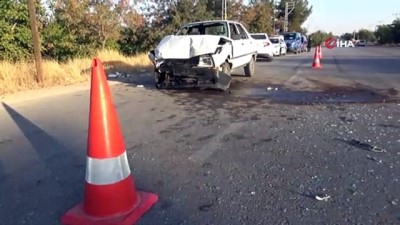 hastane -  Benzinliğe dönen araca arkadan gelen araç çarptı: 5 yaralı Videosu