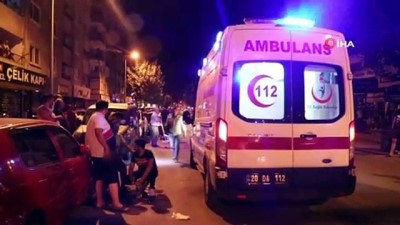 polis ekipleri -  Caddedeki kazada park halindeki 8 araç zarar gördü, çıkan kavgada 3 kişi bıçakla yaralandı Videosu