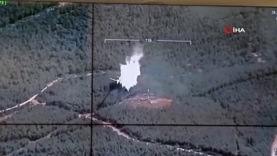 helikopter -  Foça'daki orman yangınına havadan müdahale İHA kamerasında Videosu