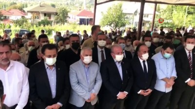  Tekirdağ Valisi Aziz Yıldırım’ın annesi son yolculuğuna uğurlandı Videosu