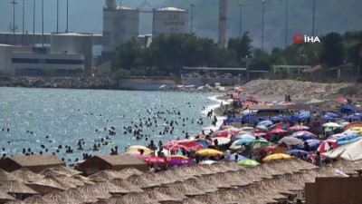 baskent -  Antalya'da nem yüzde 90'a ulaştı, vatandaşlar denize akın etti Videosu