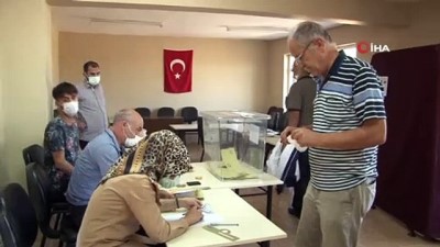 referandum -  Elazığ'da bir köy mahalle olmak için referanduma gitti Videosu