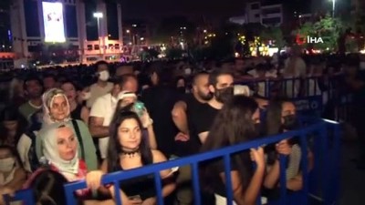alabalik -  Kartal'da Zafer Haftası kutlamaları Ceylan Ertem konseri ile devam ediyor Videosu