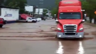 siddetli yagis -  - Meksika’yı Nora Kasırgası vurdu Videosu