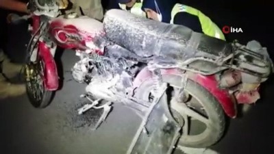 trafik kazasi -  Otomobil ile motosiklet çarpıştı: 1 ölü Videosu