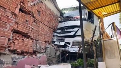 hafriyat kamyonu -  İstanbul’da hafriyat kamyonu dehşeti Videosu