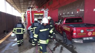 yukselen -  Katı yağ deposunda korkutan yangın Videosu