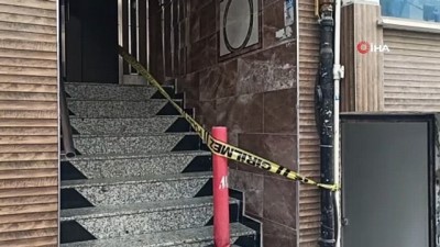 polis ekipleri -  Esenyurt’ta asansörde şüpheli ölüm Videosu