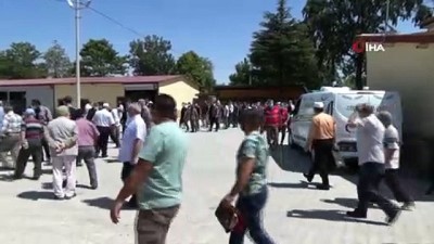 akalan -  Korona virüsten hayatını kaybeden 92 yaşındaki Kore gazisi son yolculuğuna uğurlandı Videosu