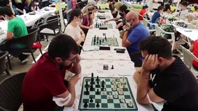 gori - Turnuva başladı, satranç heyecanı sürüyor Videosu