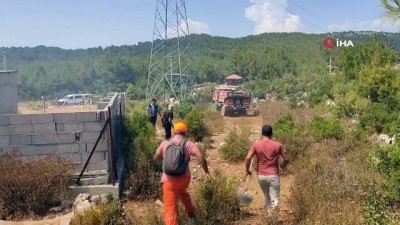 polis -  Alanya'da orman yangını Videosu