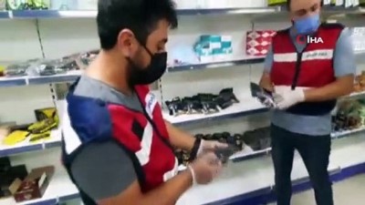 kacakcilik -  İzmir’de kaçak tütün satan iş yerine baskın Videosu