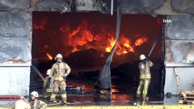 itfaiye eri -  Esenyurt'ta lojistik deposunda korkutan yangın Videosu