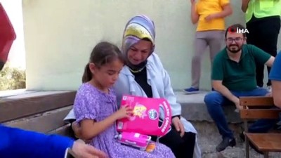 insani yardim -  Sancaktepe Belediye Başkanı Döğücü, yardım için geldiği Manavgat’ta küçük Melike’ye umut oldu Videosu