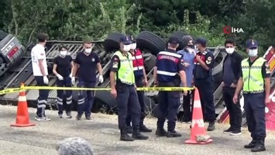 jandarma -  - Bolu’da, şarampole devrilen tırın sürücüsü hayatını kaybetti Videosu