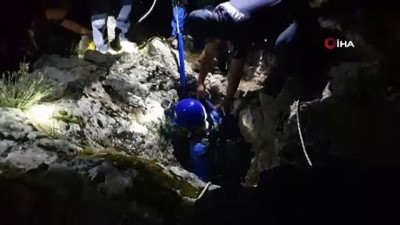 koordinat -  Fotoğraf çekmek için girdiği mağarada mahsur kalan muhabir 8 saat sonra kurtarıldı Videosu