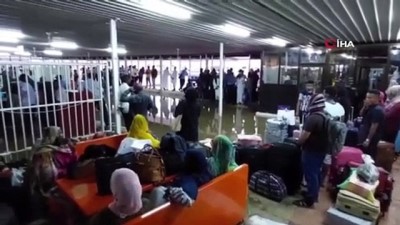 olaganustu hal -  - Sudan'ı sel vurdu: Hartum Uluslararası Havaalanı sular altında kaldı Videosu