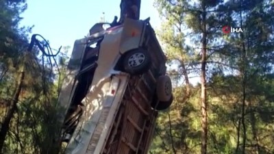  Türbe ziyareti dönüşü feci kaza: Ölü ve yaralılar var