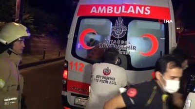 ticari taksi -  Üsküdar’da feci kaza: 1’i ağır, 3 yaralı Videosu