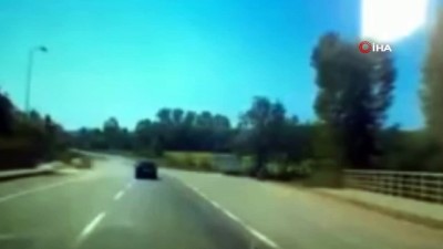 serit ihlali -  Bartın'da 2 otomobil kafa kafaya böyle çarpıştı Videosu