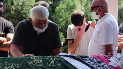 otobus kazasi -  Otobüs kazasında ölen gurbetçi anne ve 2 çocuğu toprağa verildi Videosu