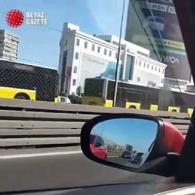 İstanbullu sabaha metrobüs çilesiyle başladı! Cevizlibağ mevkiindeki metrobüs arızası uzun kuyruklara neden oldu! Video