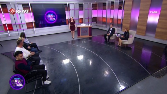 Esra Ezmeci ile Her Şey Ortada 26 Aralık 2025